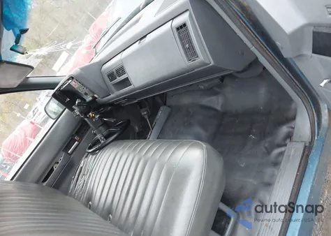 1990 Chevrolet Gmt-400 K2500 z USA, uszkodzony, nr VIN 1GCFK24K6LE207477